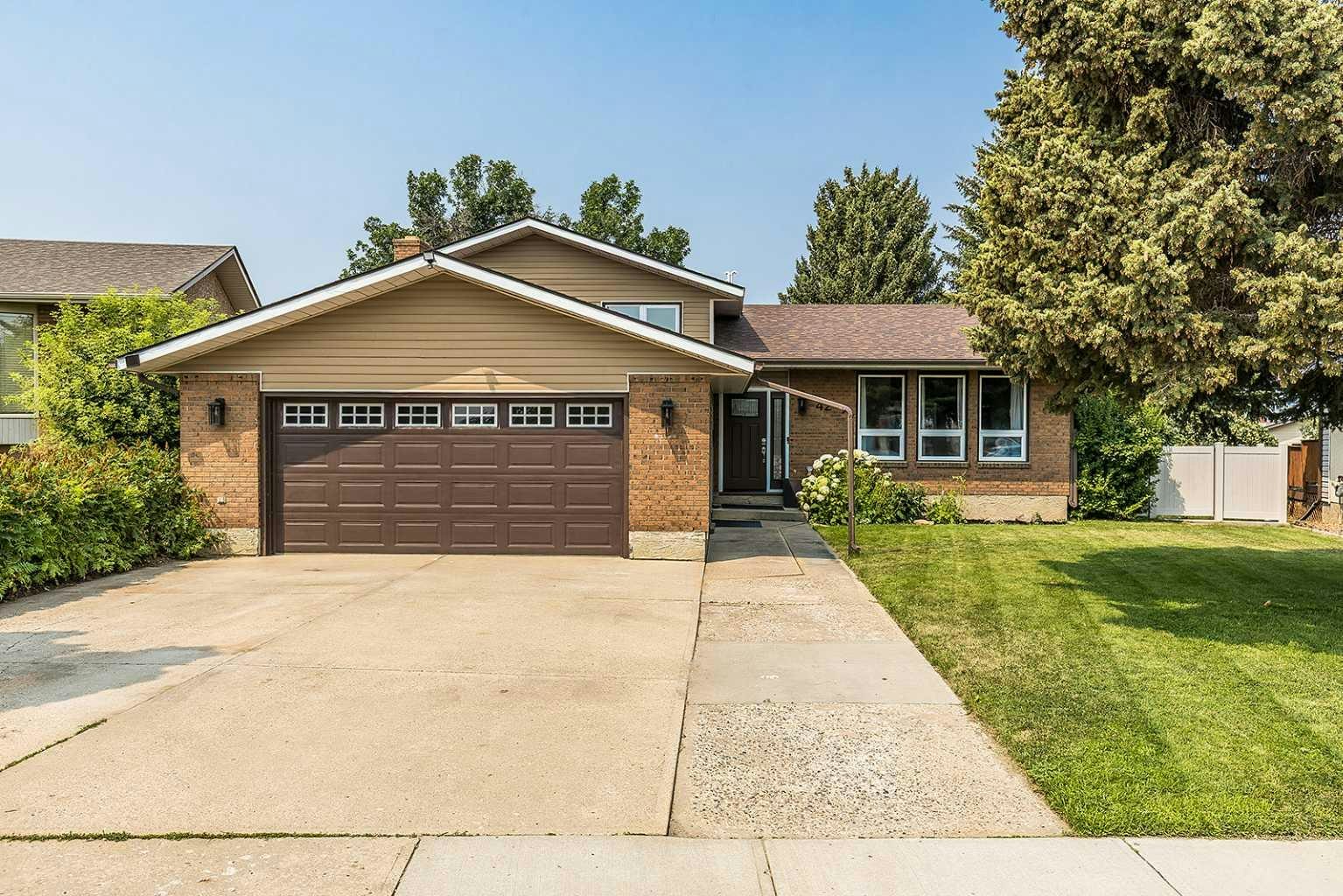 42 Buttercup Court SE, Medicine Hat, AB, T1B 2G9