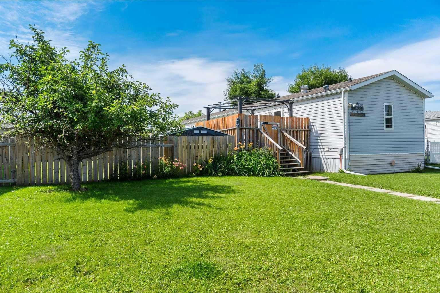 10 Auttreaux Drive, Whitecourt, AB, T7S 1C8
