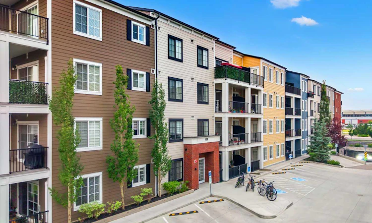 6216-151 Legacy Main Street SE