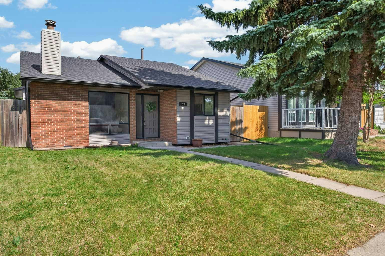 258 Summerwood Place SE, Airdrie, AB, T4B 1W4