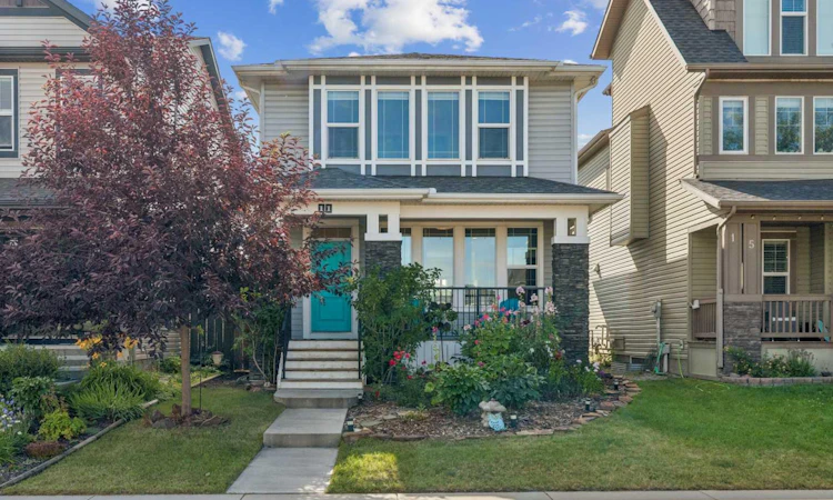 11 Legacy Crescent SE