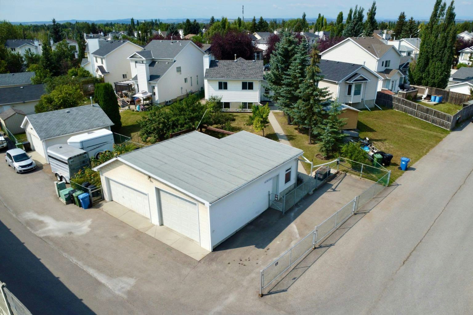 246 Mt Lorette Place SE, Calgary, AB, T2Z 2L9