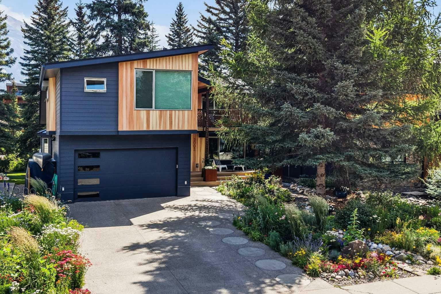 2002-3rd Avenue, Canmore, AB, T1W 2J8