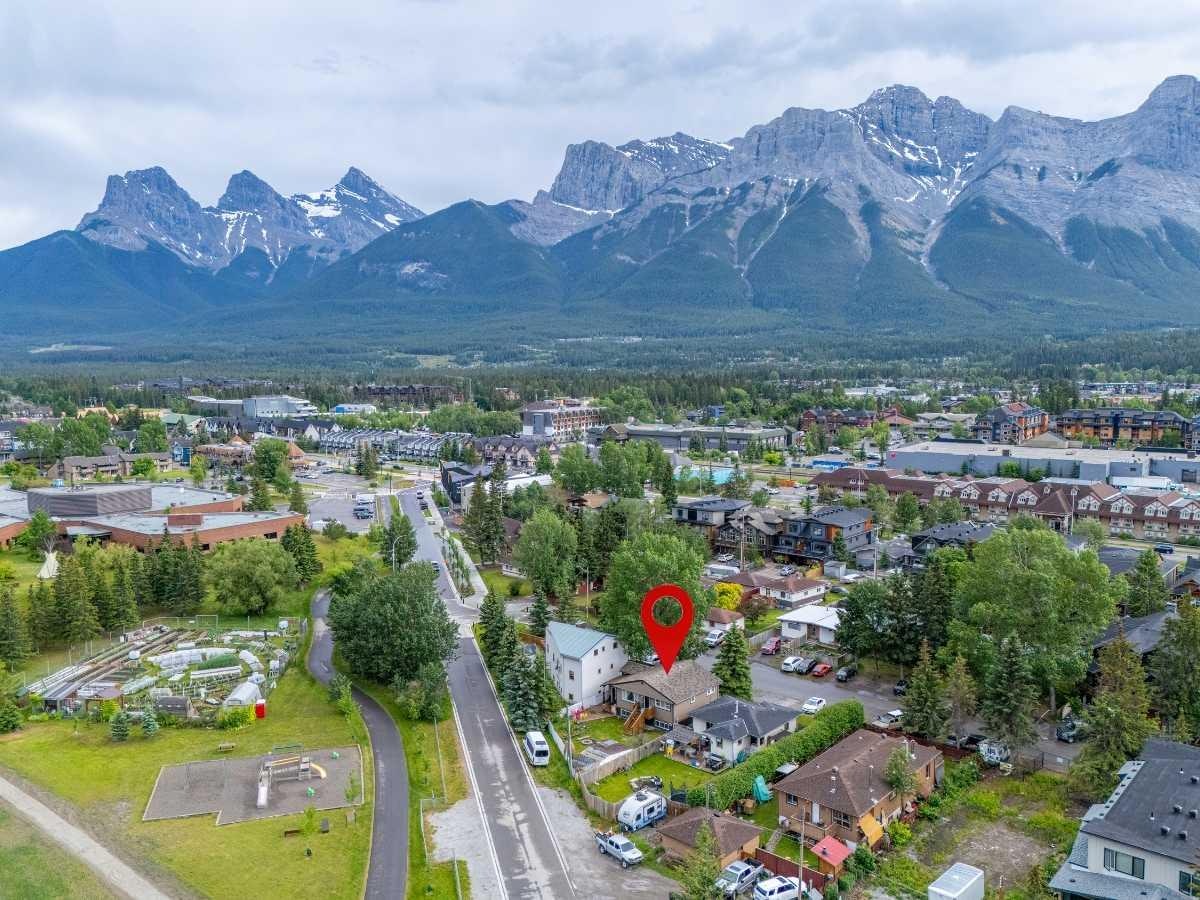 1306 1st Avenue, Canmore, AB, T1W 1M4