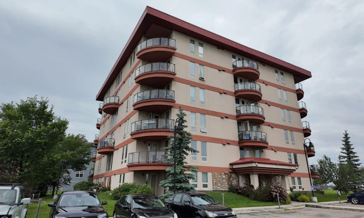 1103-105 Railway Avenue SW