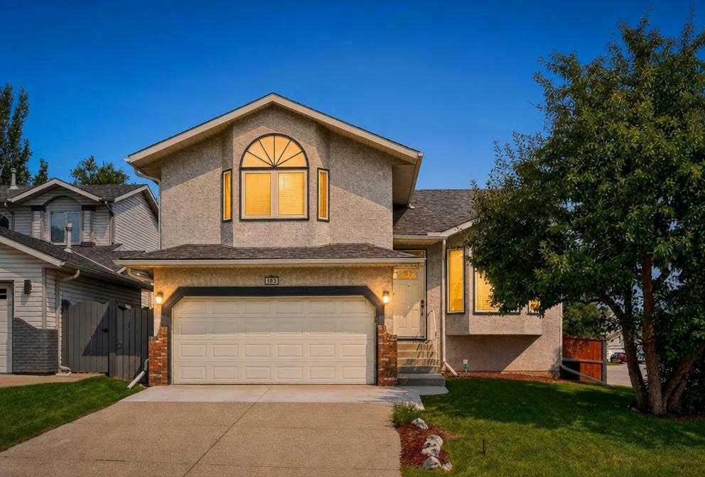 105 Riverview Court SE, Calgary, AB, T2C 3V7