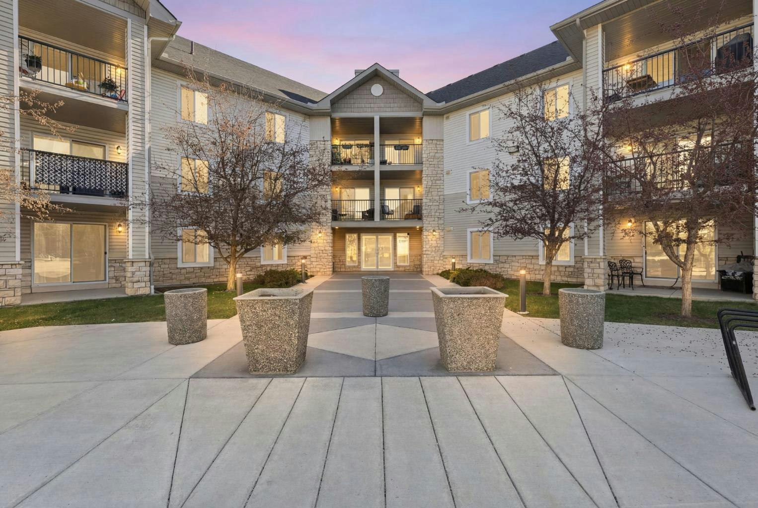 2320-2371 Eversyde Avenue SW, Calgary, AB, T2Y 5B8