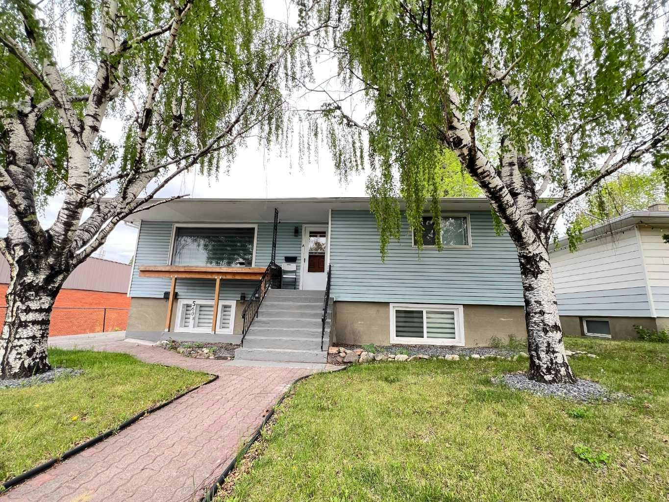 560 Northmount Drive NW, Calgary, AB, T2K 3J2
