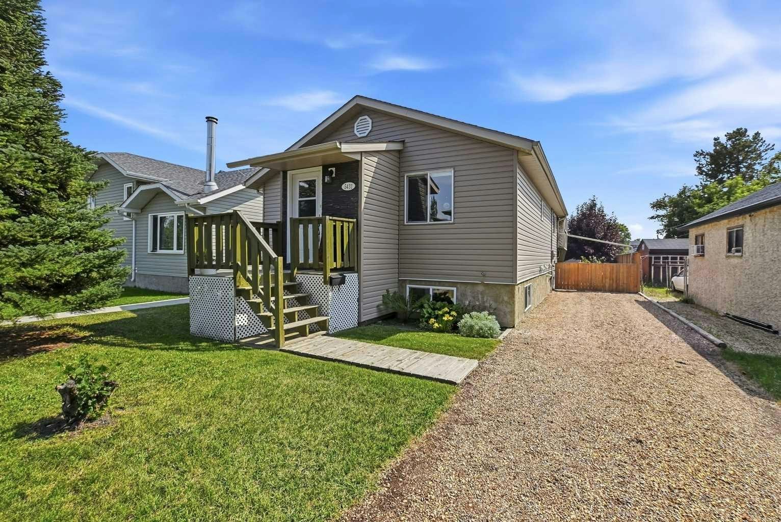 5431 55 Avenue, Lacombe, AB, T4L 1M1