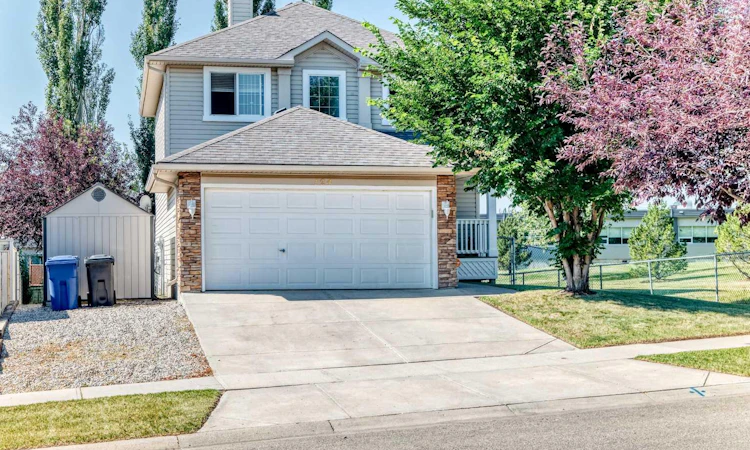 124 West Lakeview Drive