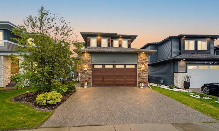 13 Lazaro Close