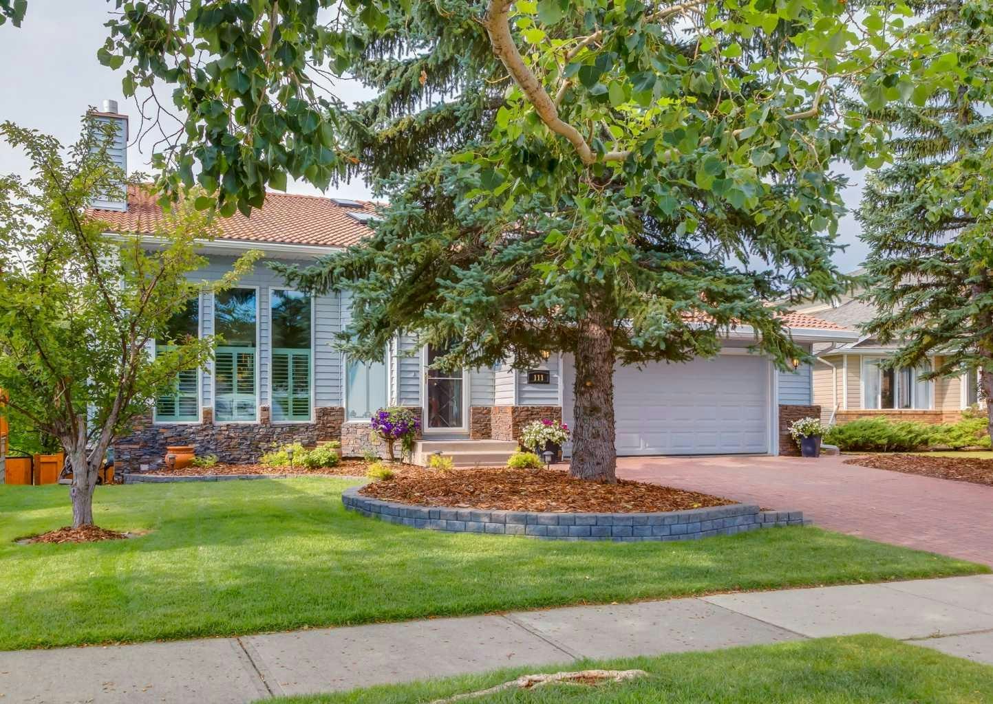 111 Hawksbrow Drive NW, Calgary, AB, T3G 3B5