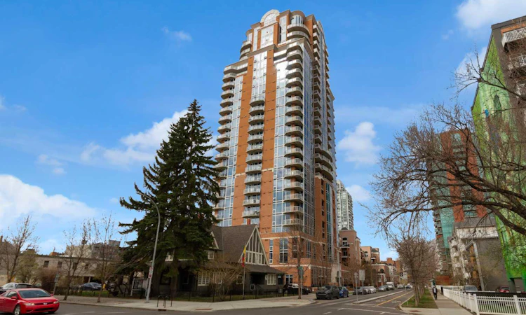 302-817 15 Avenue SW