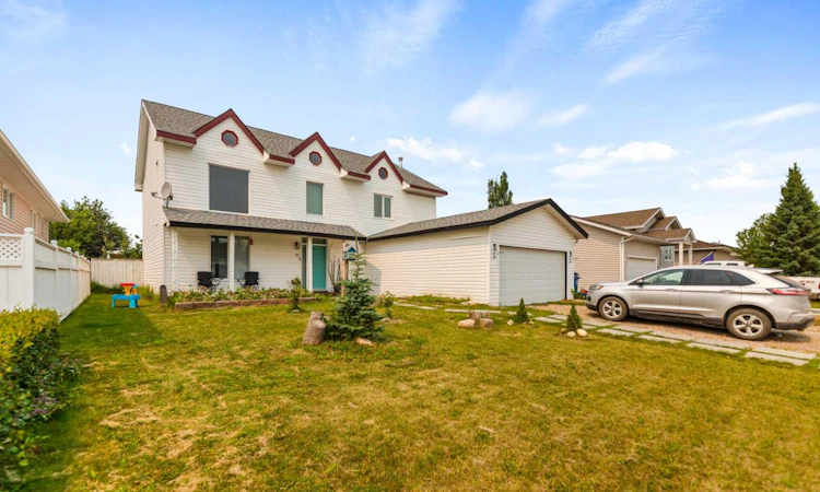 39 Chinook Crescent