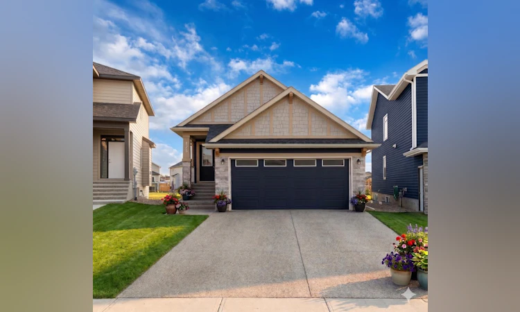 125 Monarch Bend
