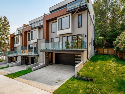 3-2703 Erlton Street SW - 3
