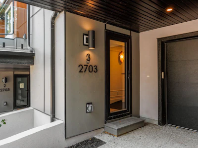 3-2703 Erlton Street SW - 4