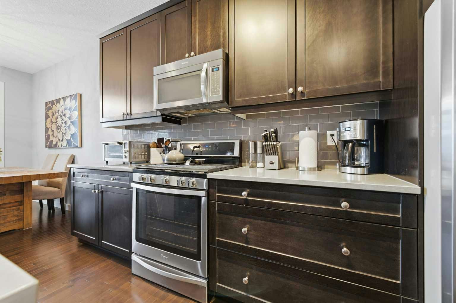 406 River Heights Crescent - 4