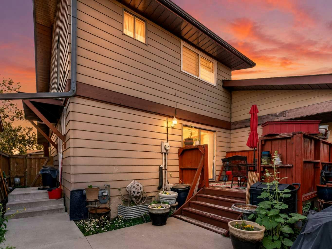 4726 44 Avenue NE, Calgary, AB, T1Y 3P1