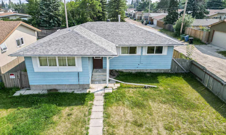 211 Forest Way SE