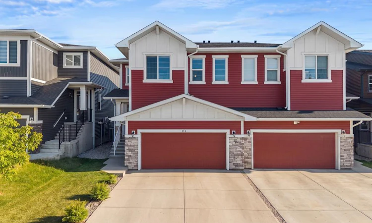 114 Crestbrook Way SW
