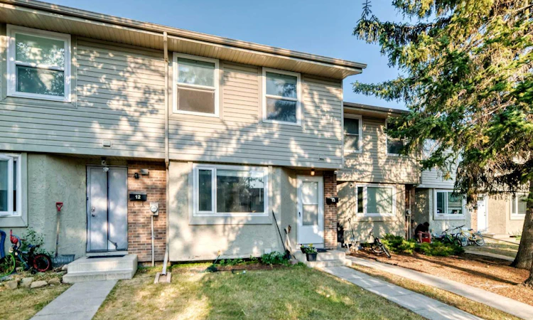 13-123 Queensland Drive SE