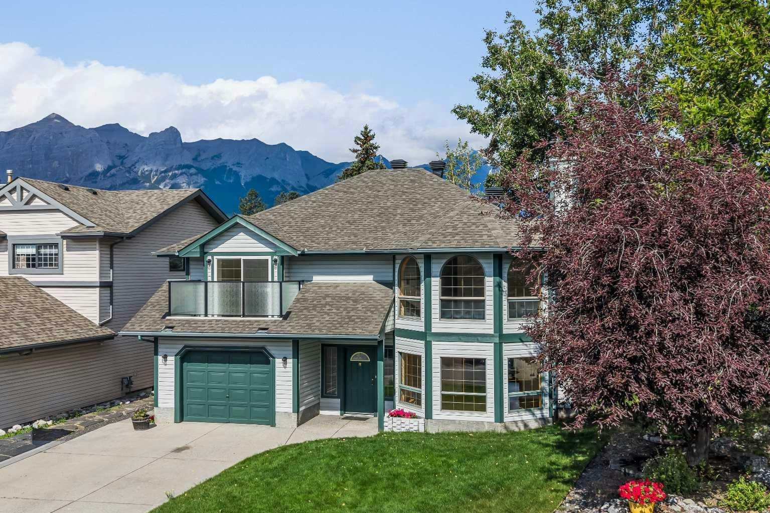 522 Grotto Road, Canmore, AB, T1W 1J2