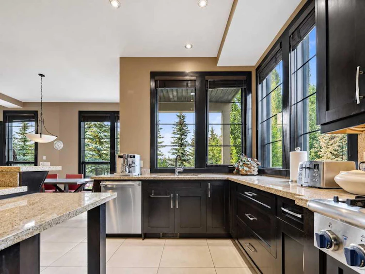 10 Aspen Ridge Way SW, Calgary, AB, T3H 5M3 - 16