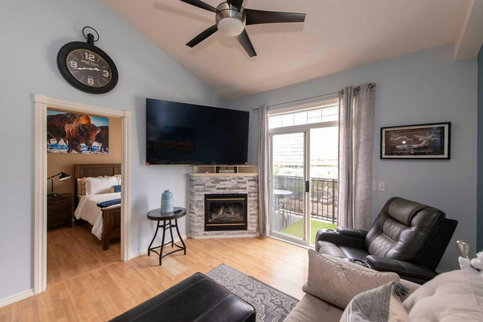 235-112 14 Avenue SE, Calgary, AB, T2G 1C7