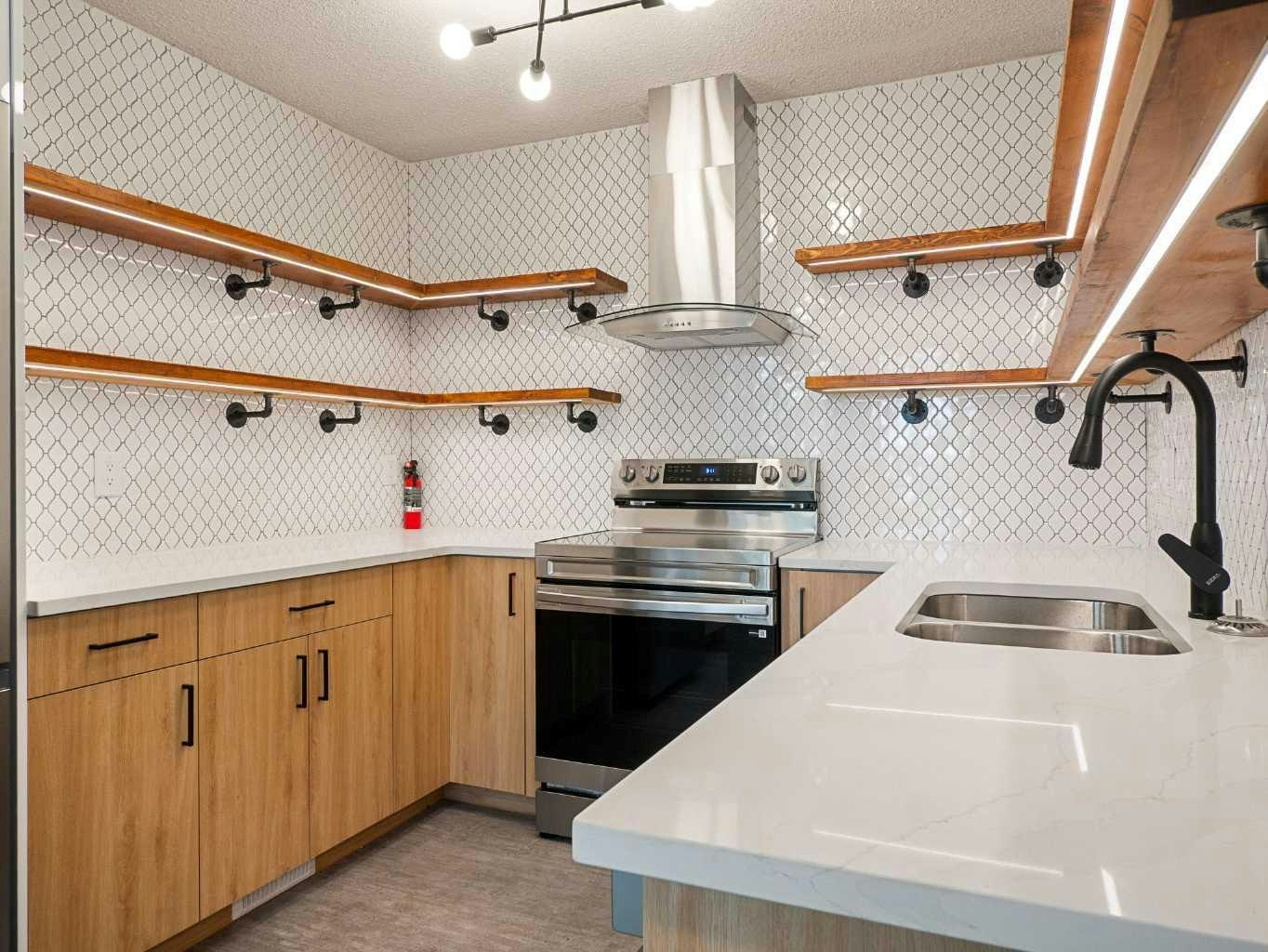 41-10401 19 Street SW, Calgary, AB, T2W 3E7