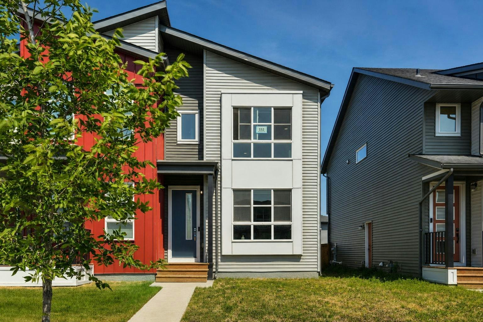 152 Belmont Way SW, Calgary, AB, T2X 5T4