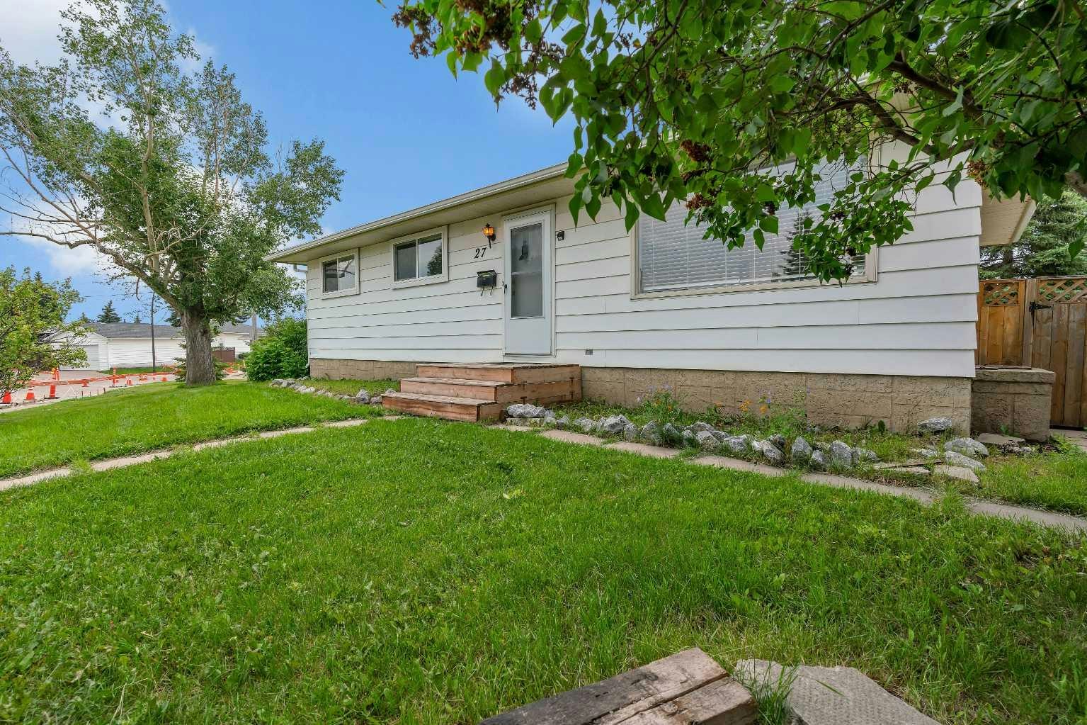 27 Dovercrest Way SE, Calgary, AB, T3B 1X1