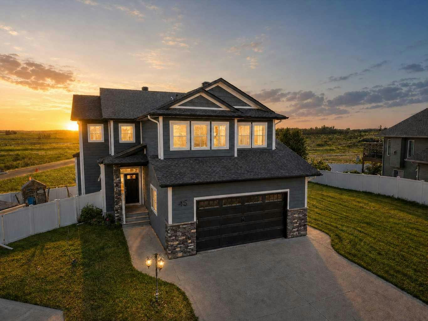 45 Alderwood Close, Blackfalds, AB, T4M 0L9