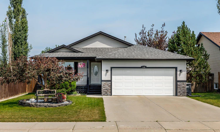112 Hillview Drive