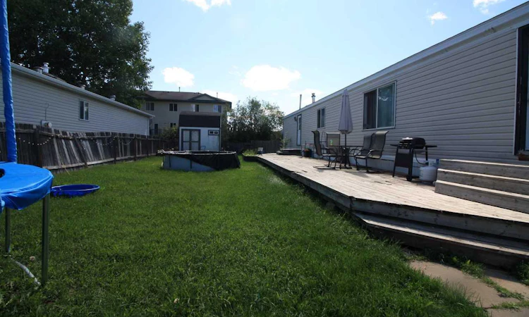 9 Deerridge Drive