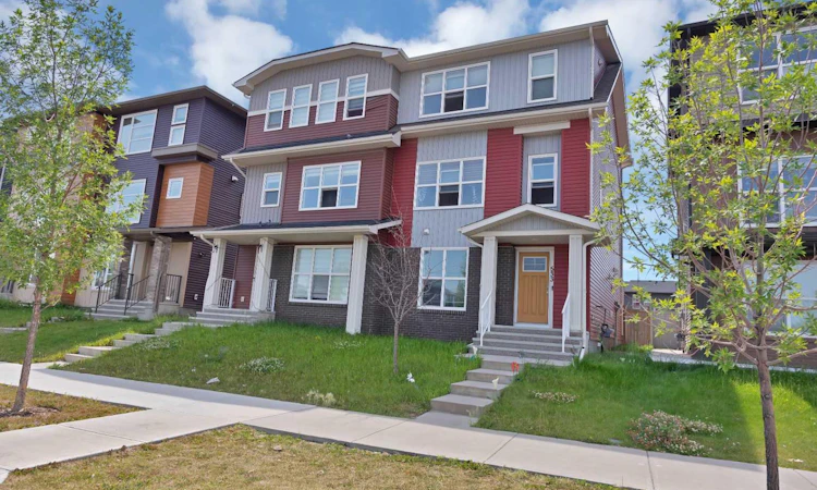 533 Savanna Blvd Boulevard NE