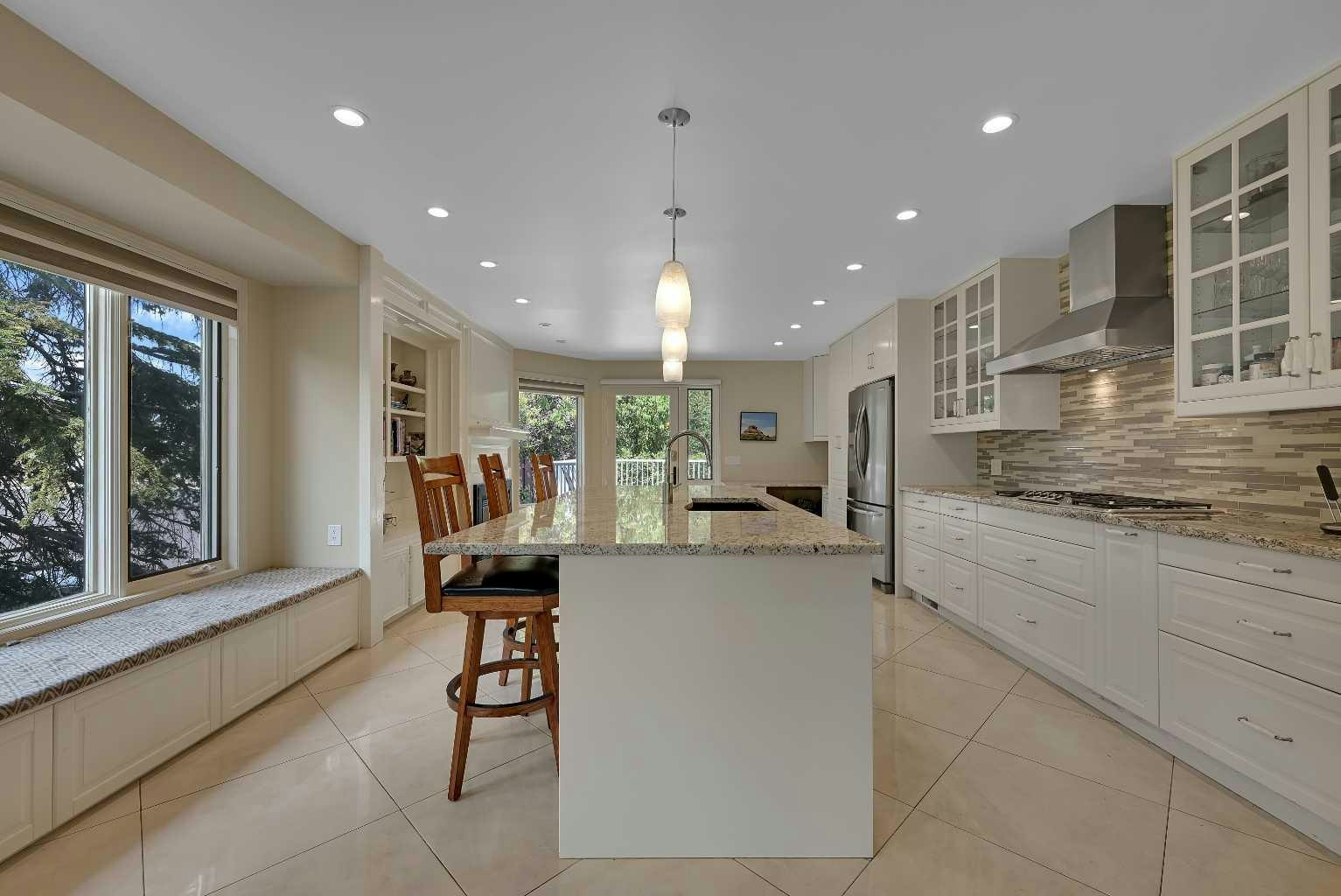 80 Edforth Way NW, Calgary, AB, T3A 3W2