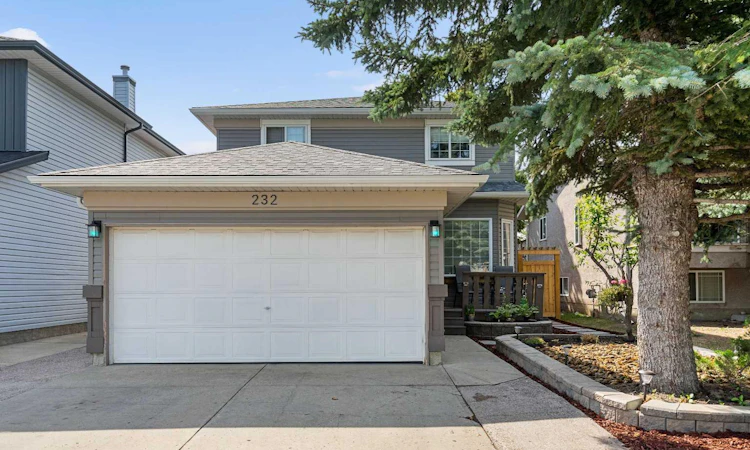 232 Harvest Glen Place NE