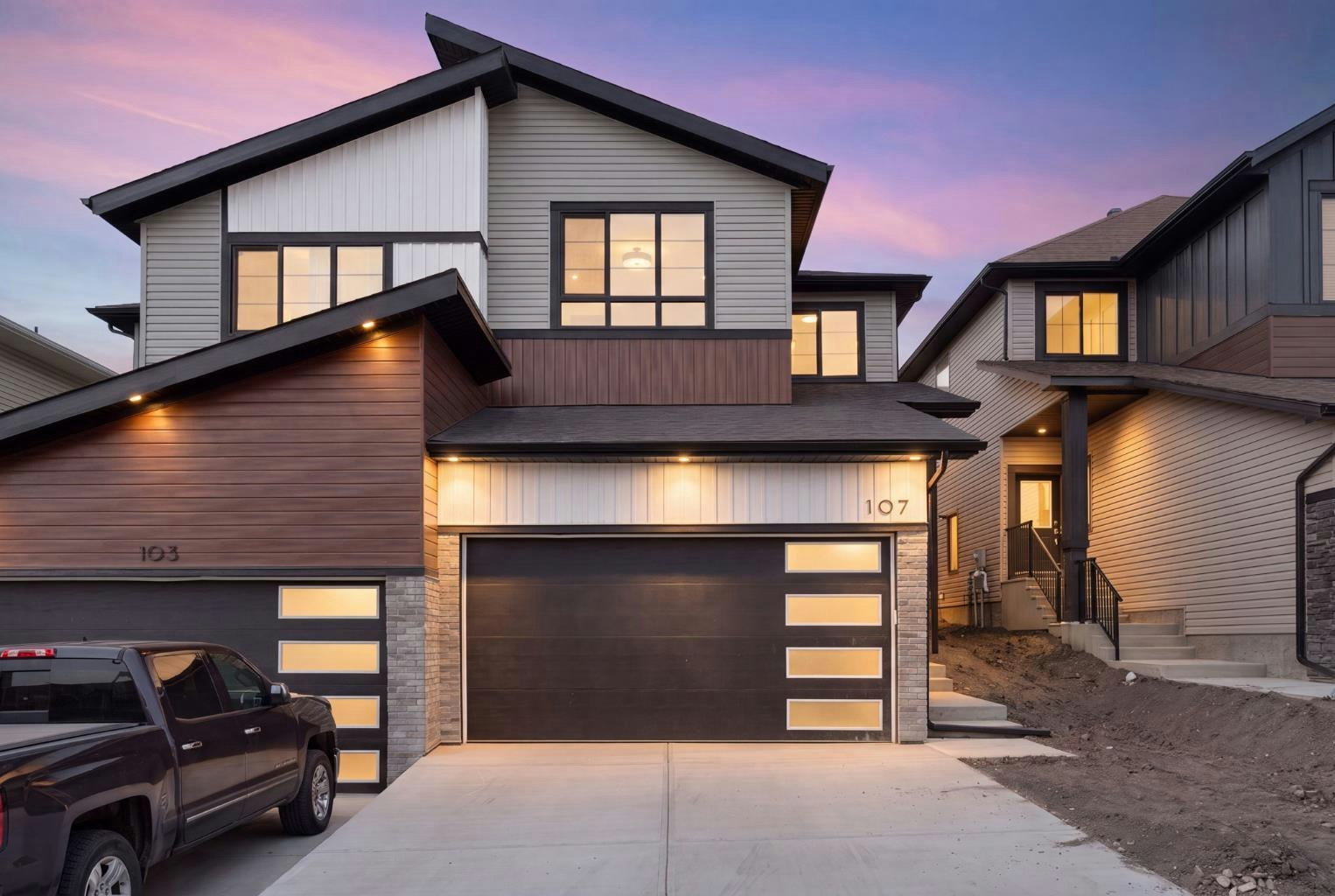 107 Heritage Manor, Cochrane, AB, T4C 3K8