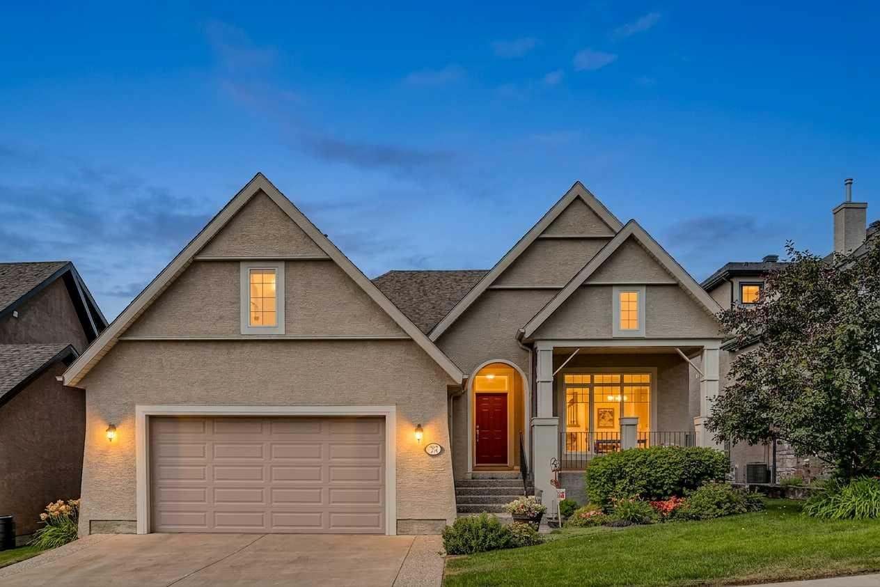 35 Tusslewood View NW, Calgary, AB, T3L 2Y3