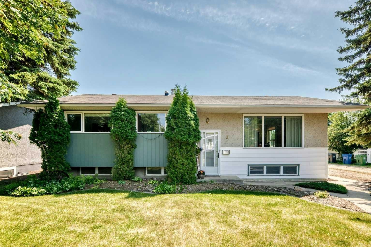 3 Stewart Street, Red Deer, AB, T4N 0B5