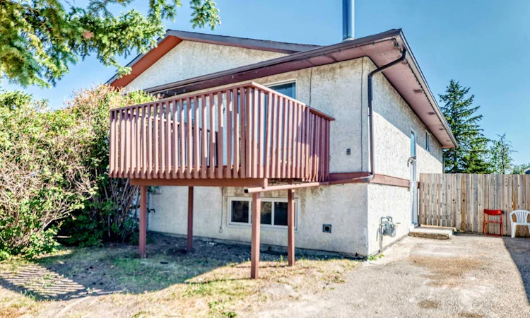 74 Fonda Drive SE