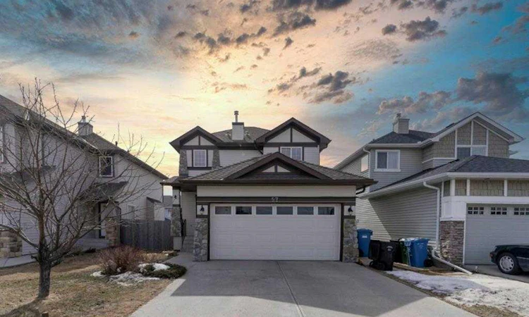 57 Royal Birch Crescent NW