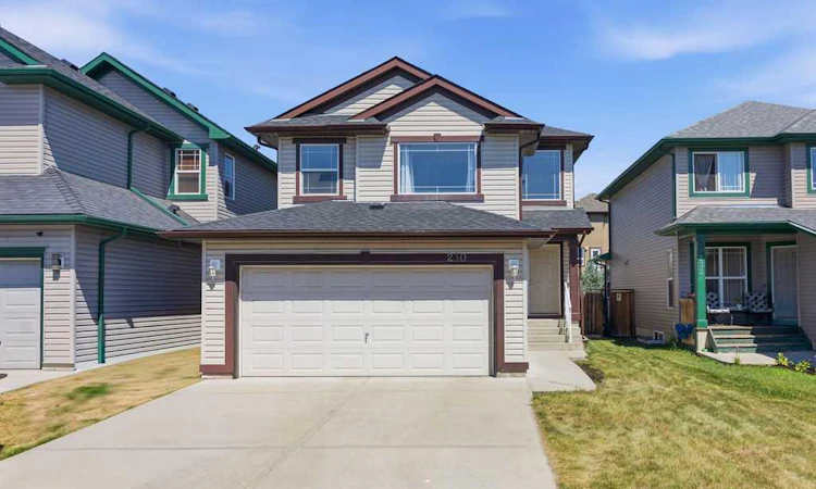 230 Evermeadow Avenue SW
