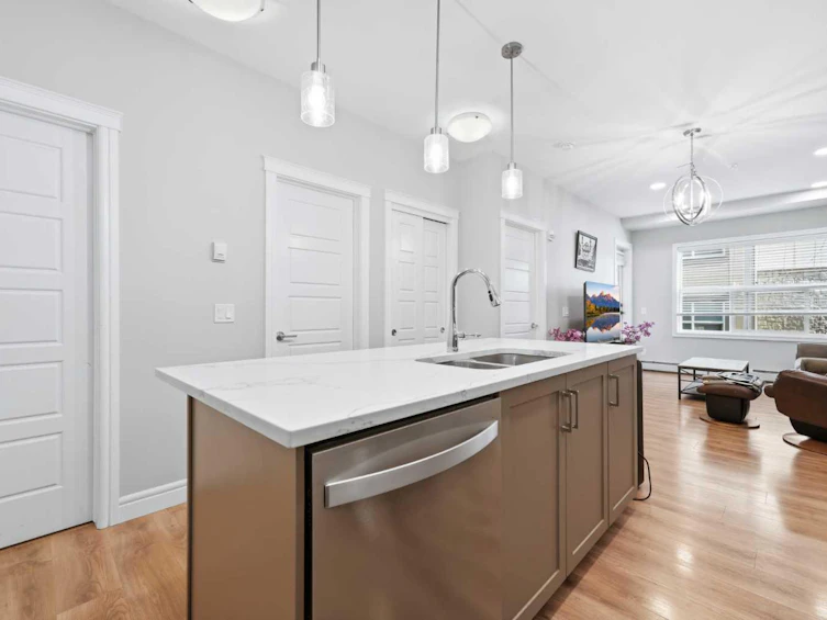 211-19661 40 Street SE, Calgary, AB, T3M 3H3 - 7