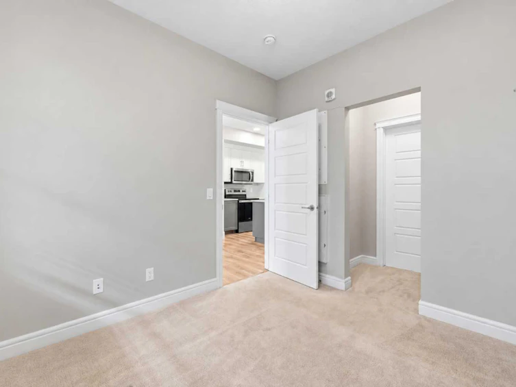 211-19661 40 Street SE, Calgary, AB, T3M 3H3 - 30