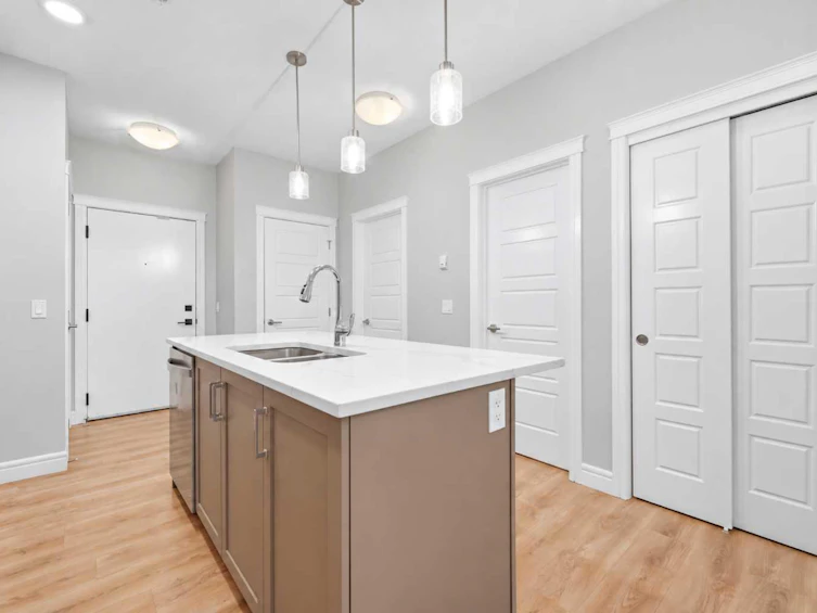 211-19661 40 Street SE, Calgary, AB, T3M 3H3 - 9