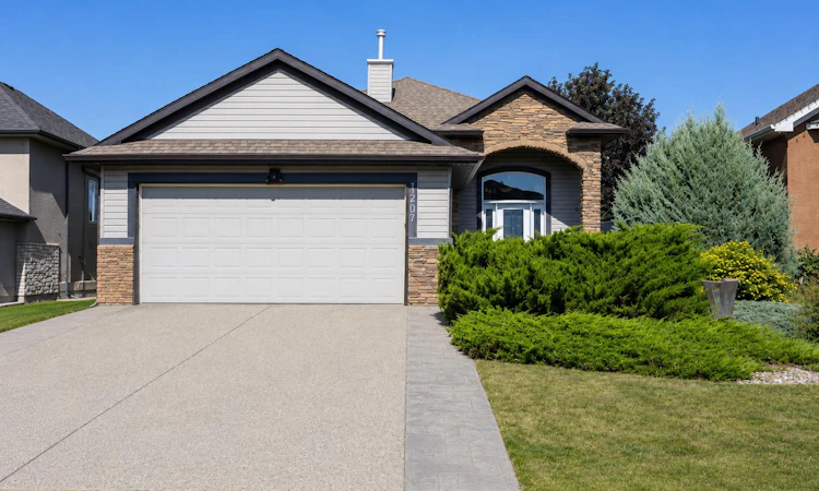 1207 Westmount Drive