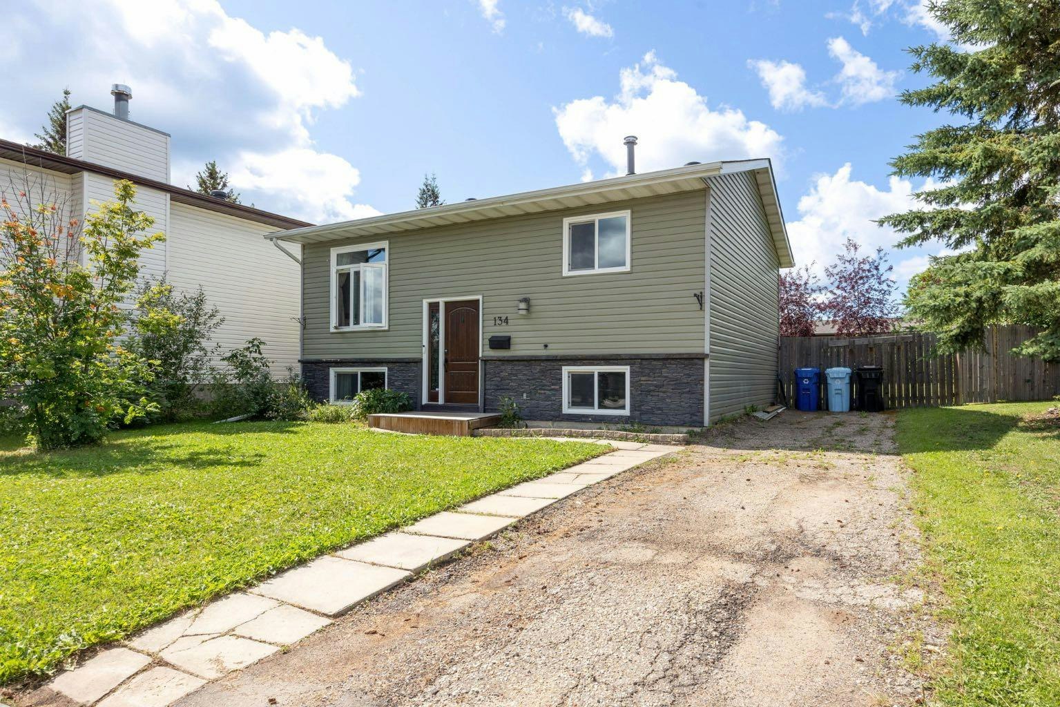 134 Farrell Bay, Fort Mcmurray, AB, T9K 1N8