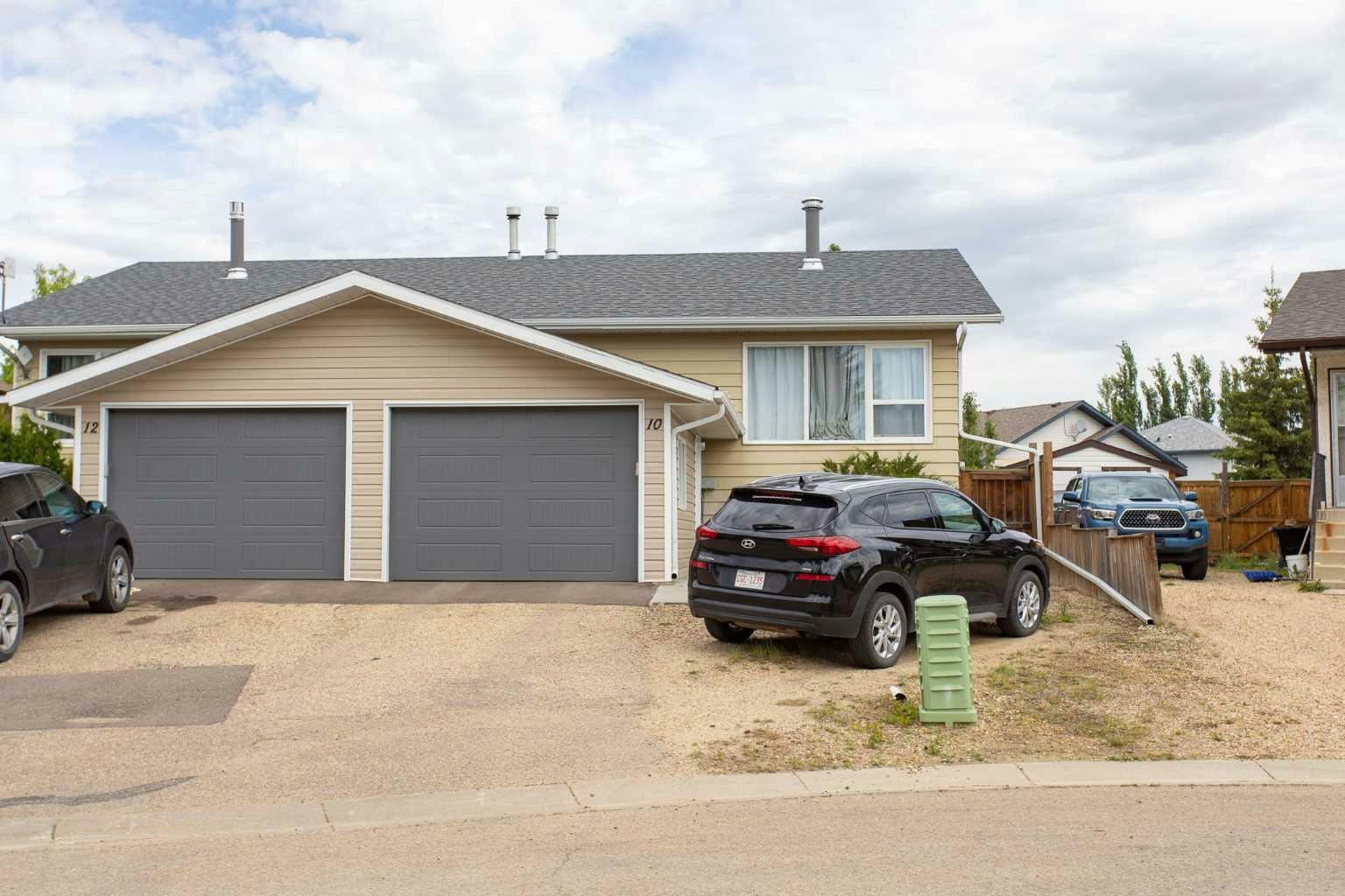10 Valley Crescent, Lacombe, AB, T4L 1N9